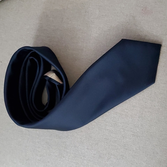 REIS OF NEW HAVEN TIE - Picture 3 of 8